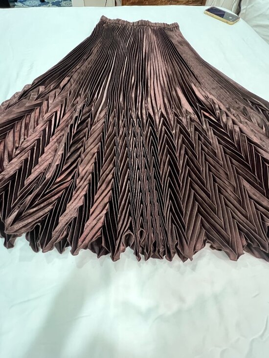 Cachet Dresses & Skirts - Cachet Brown Accordion Pleated Origami Maxi Skirt Size M